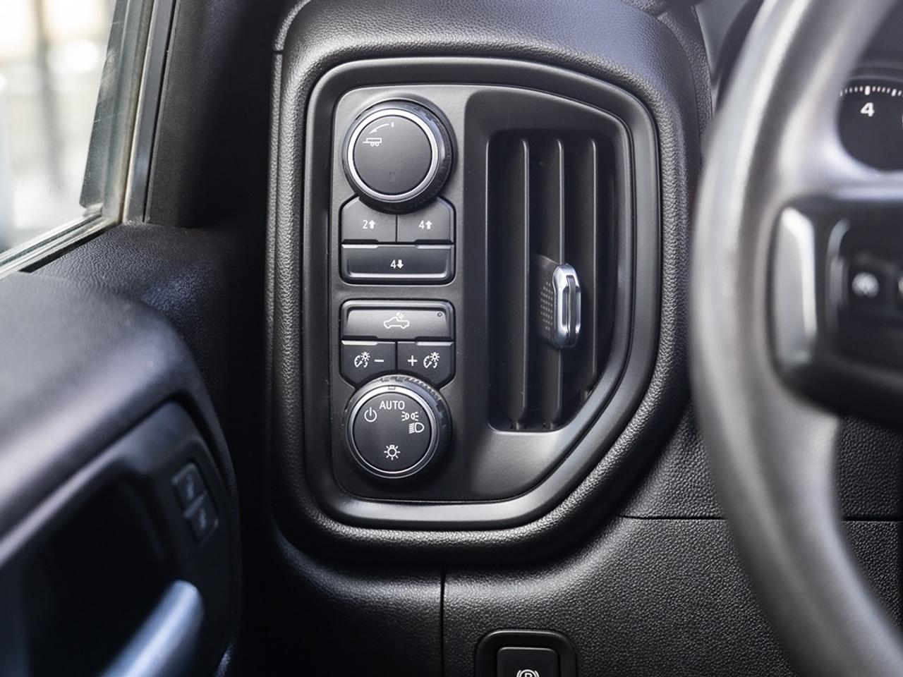 2022 Chevrolet Silverado 2500 Custom Photo11
