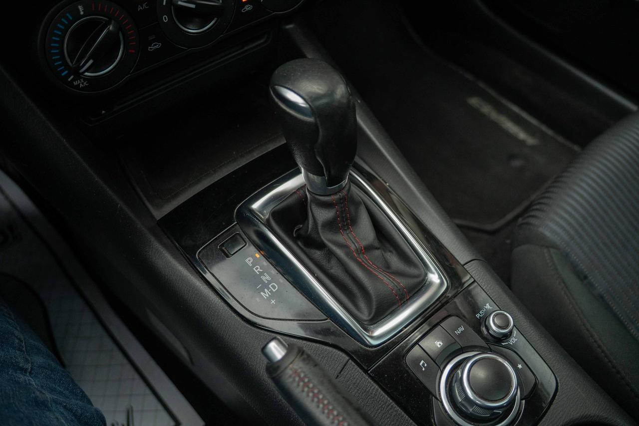 2014 Mazda MAZDA3 i Touring Photo