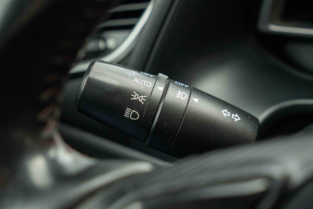 2014 Mazda MAZDA3 i Touring Photo