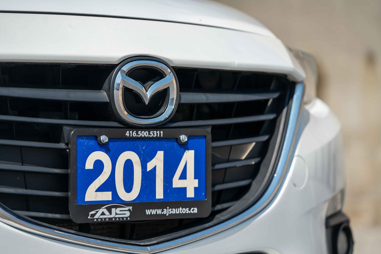 2014 Mazda MAZDA3 i Touring Photo
