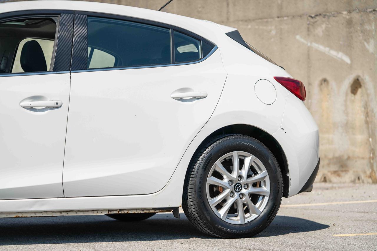 2014 Mazda MAZDA3 i Touring Photo