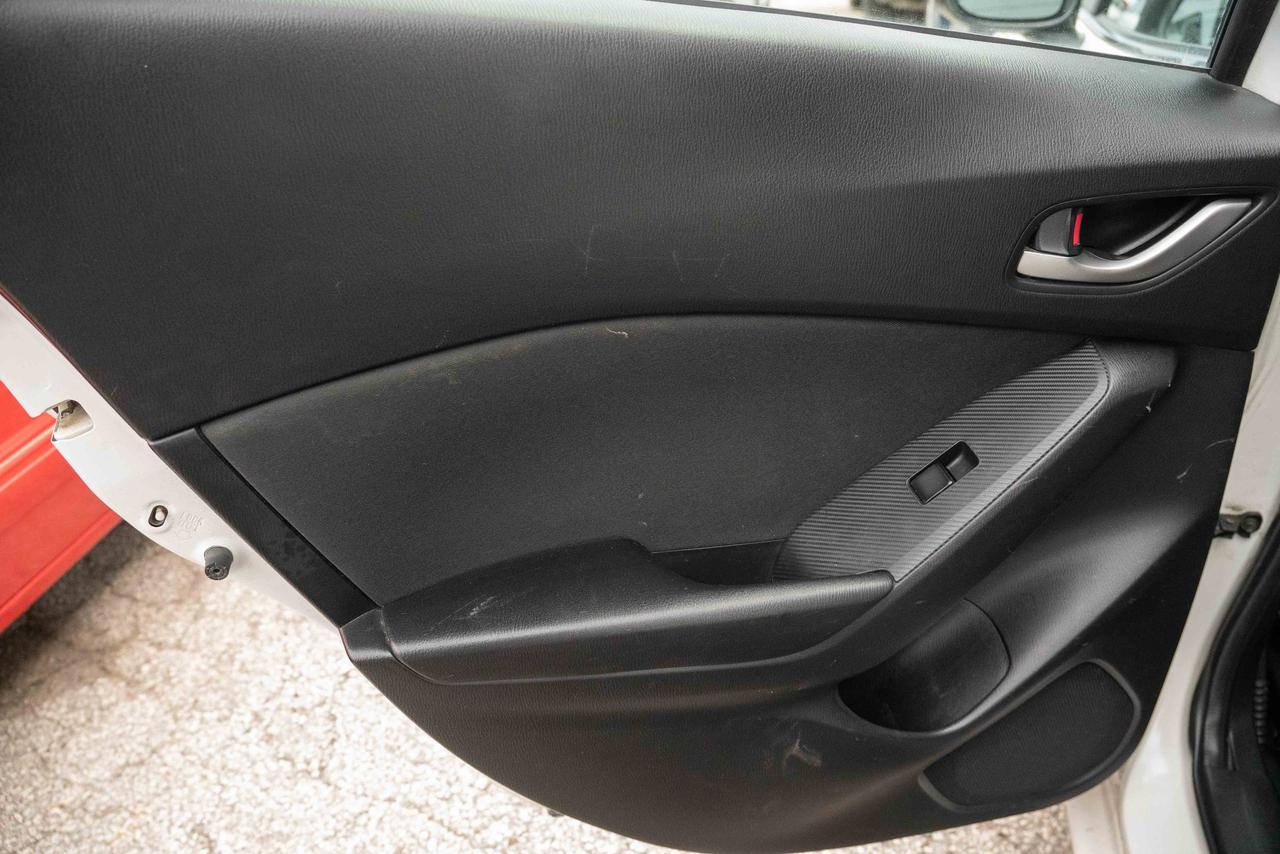 2014 Mazda MAZDA3 i Touring Photo