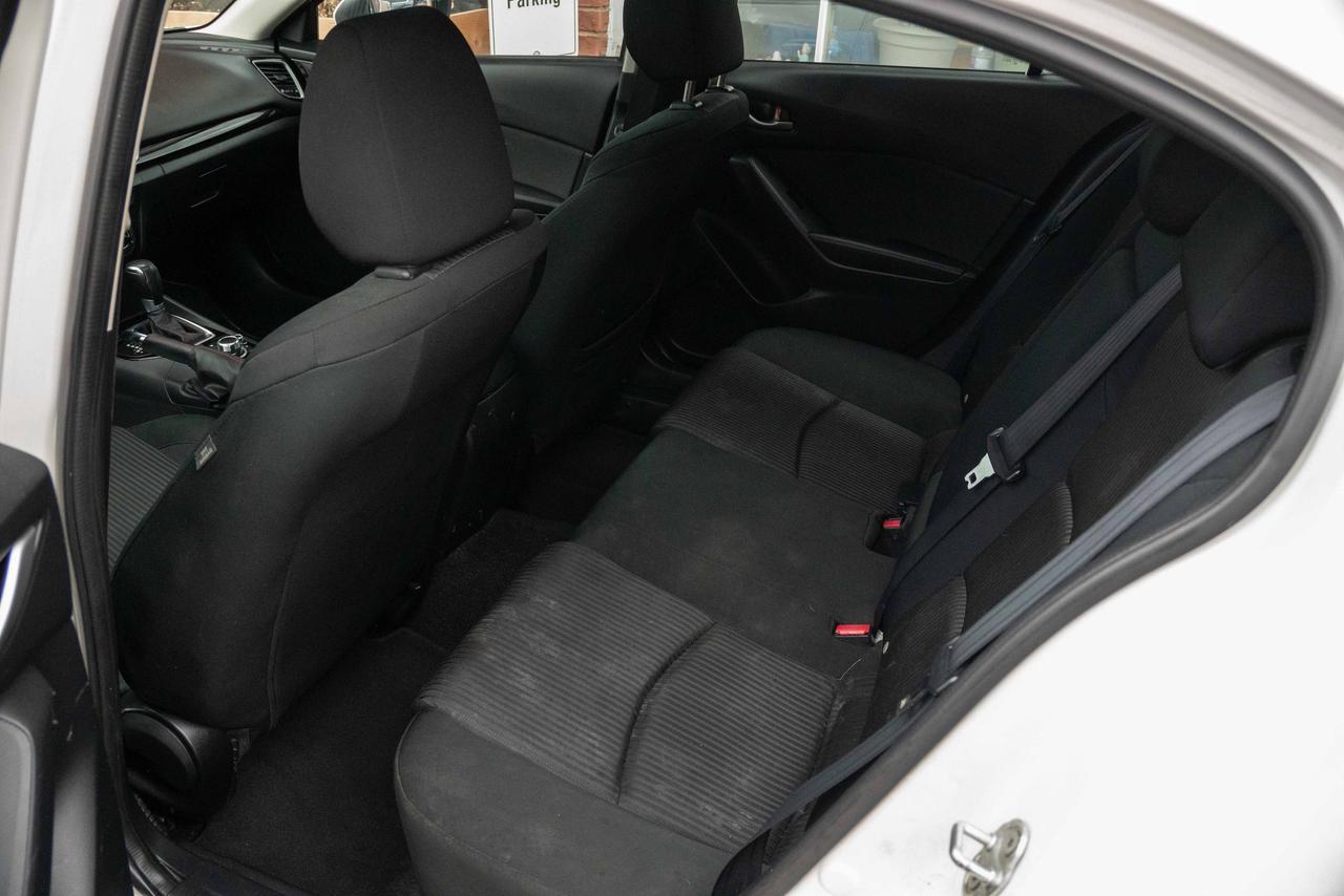 2014 Mazda MAZDA3 i Touring Photo