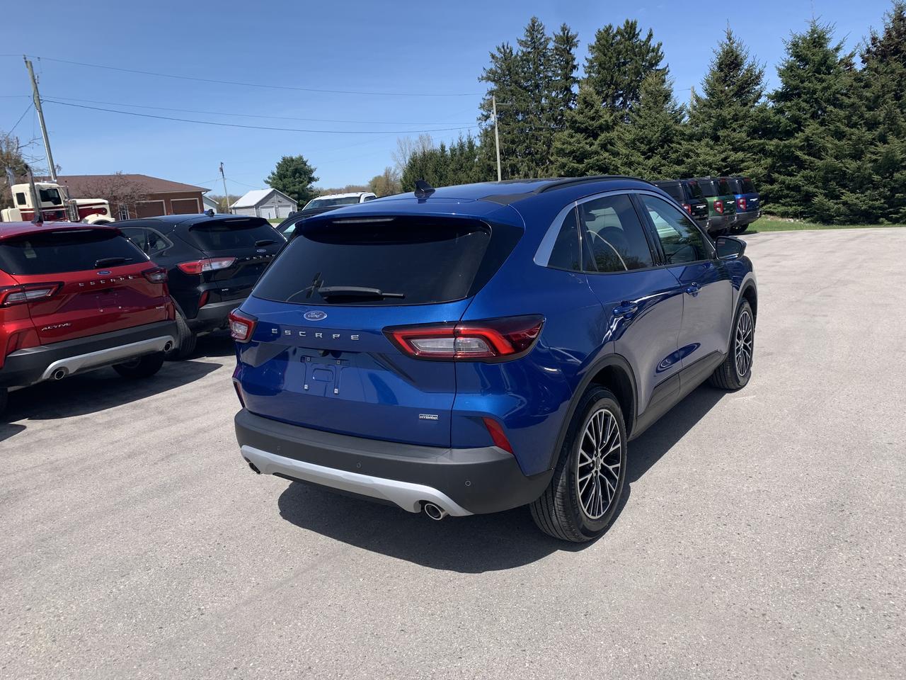 2023 Ford Escape PHEV FWD Photo4
