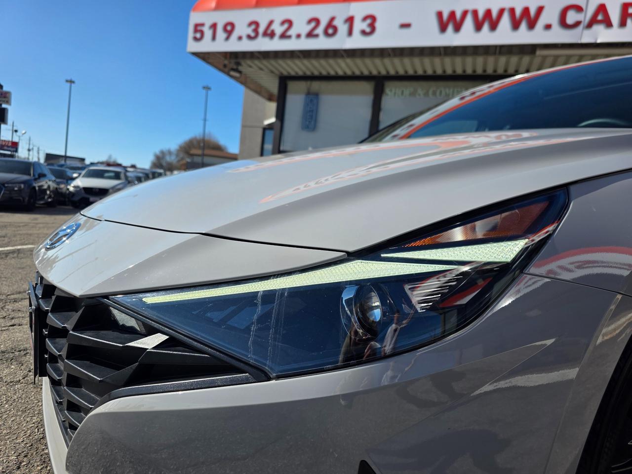 2023 Hyundai Elantra Preferred w/Tech Package LOW KMS | ONE OWNER | NAVI | Sunroof | BSM | Heated Seats Photo