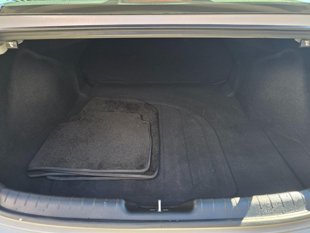 2023 Hyundai Elantra Preferred w/Tech Package LOW KMS | ONE OWNER | NAVI | Sunroof | BSM | Heated Seats Photo