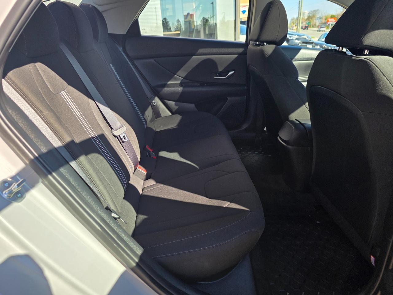 2023 Hyundai Elantra Preferred w/Tech Package LOW KMS | ONE OWNER | NAVI | Sunroof | BSM | Heated Seats Photo