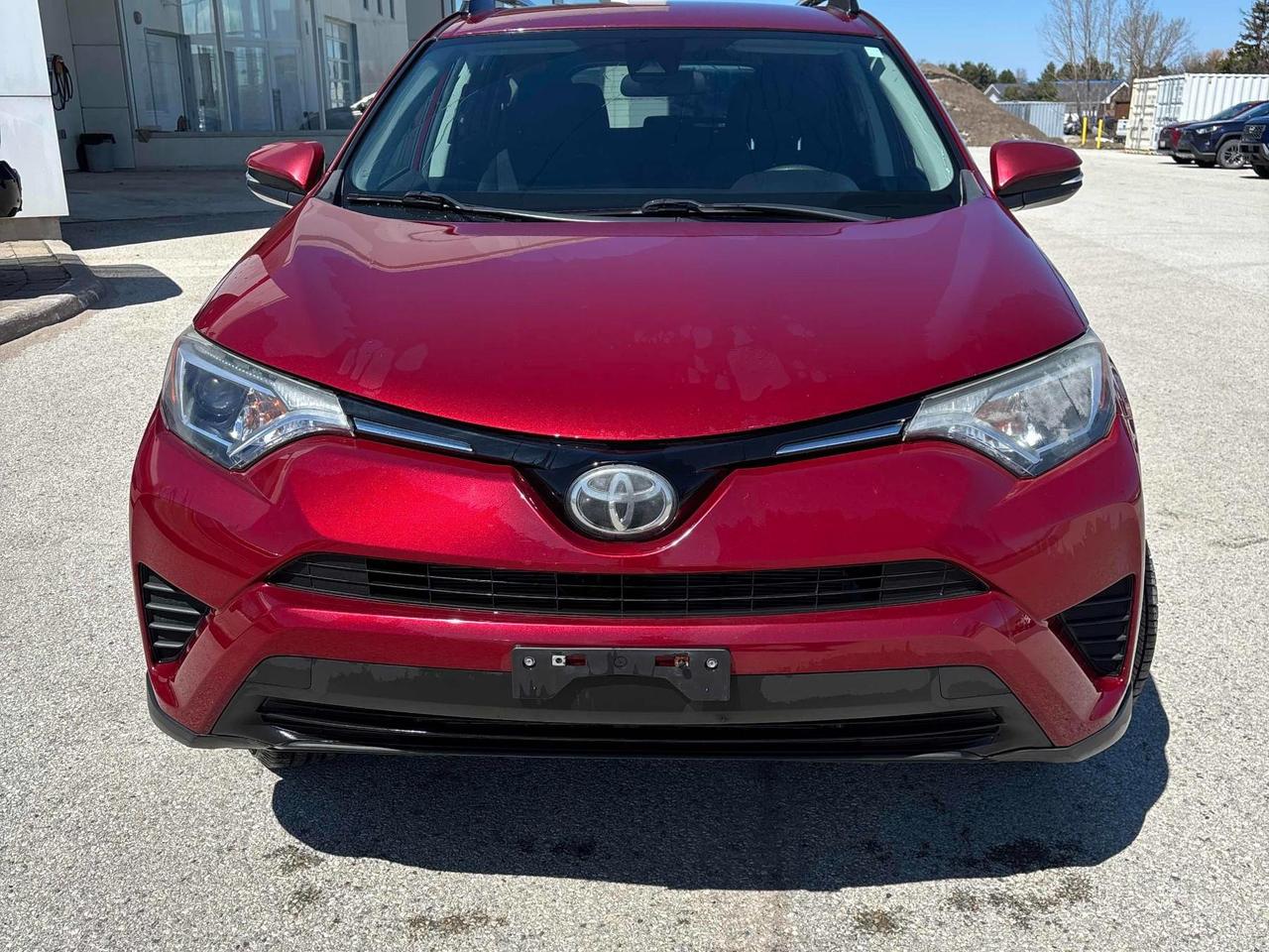2018 Toyota RAV4 LE Accident Free | Snow Bird | TSS | Backup Camera Photo3