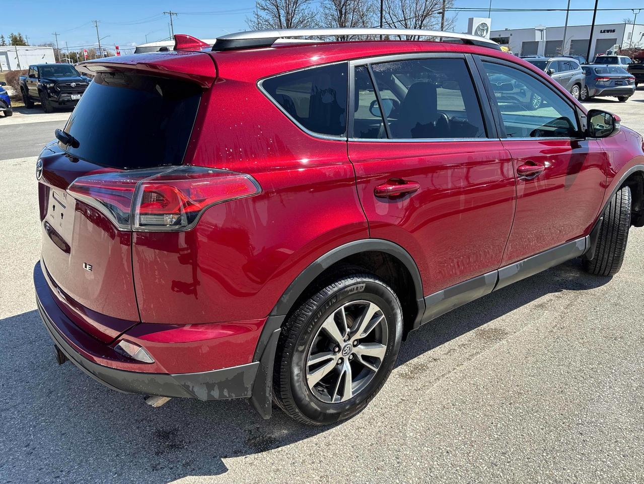 2018 Toyota RAV4 LE Accident Free | Snow Bird | TSS | Backup Camera Photo2
