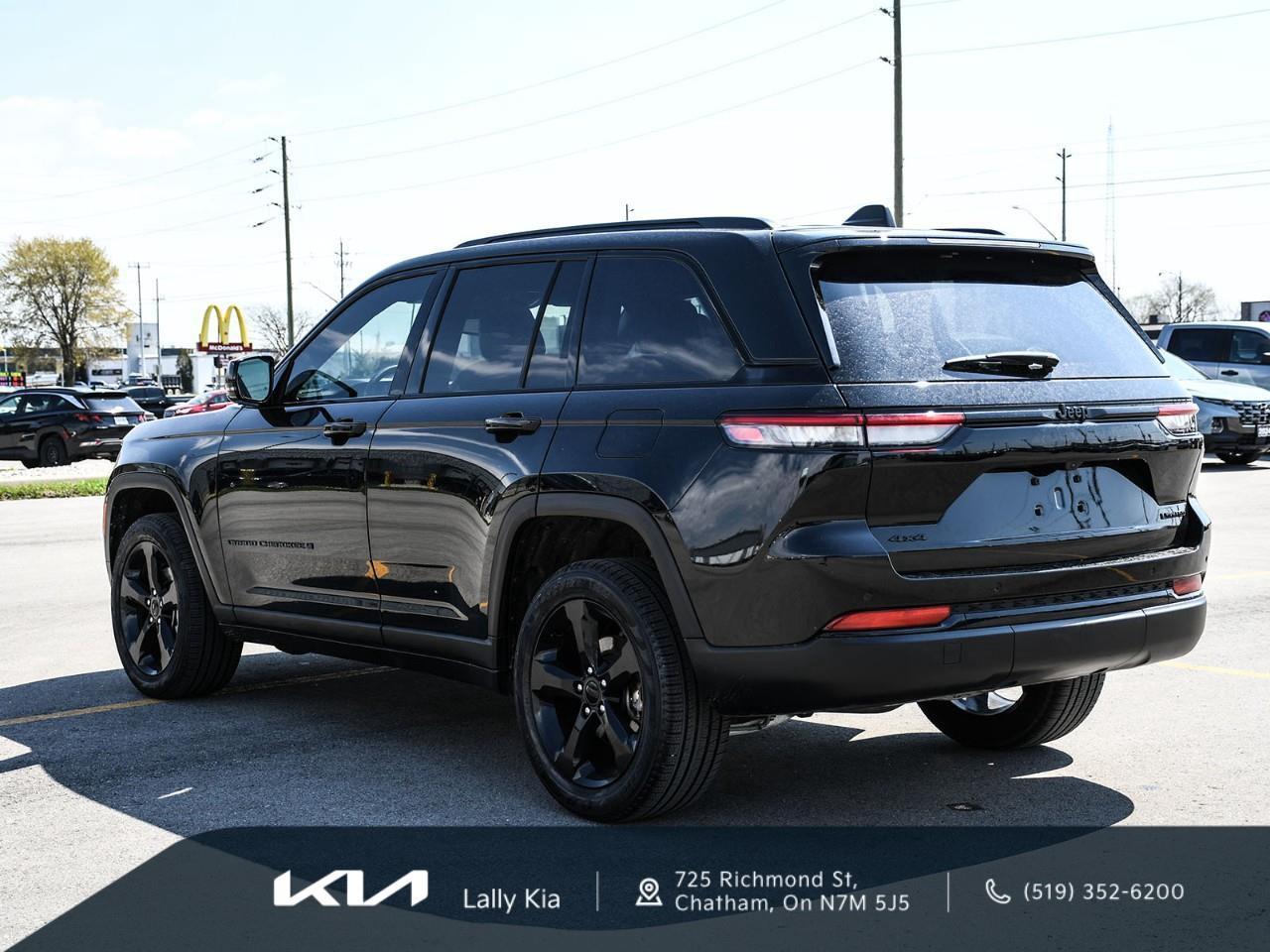 2024 Jeep Grand Cherokee 2024 Jeep Grand Cherokee Limited | Black Appearance Package | Stock #LK00819T Photo