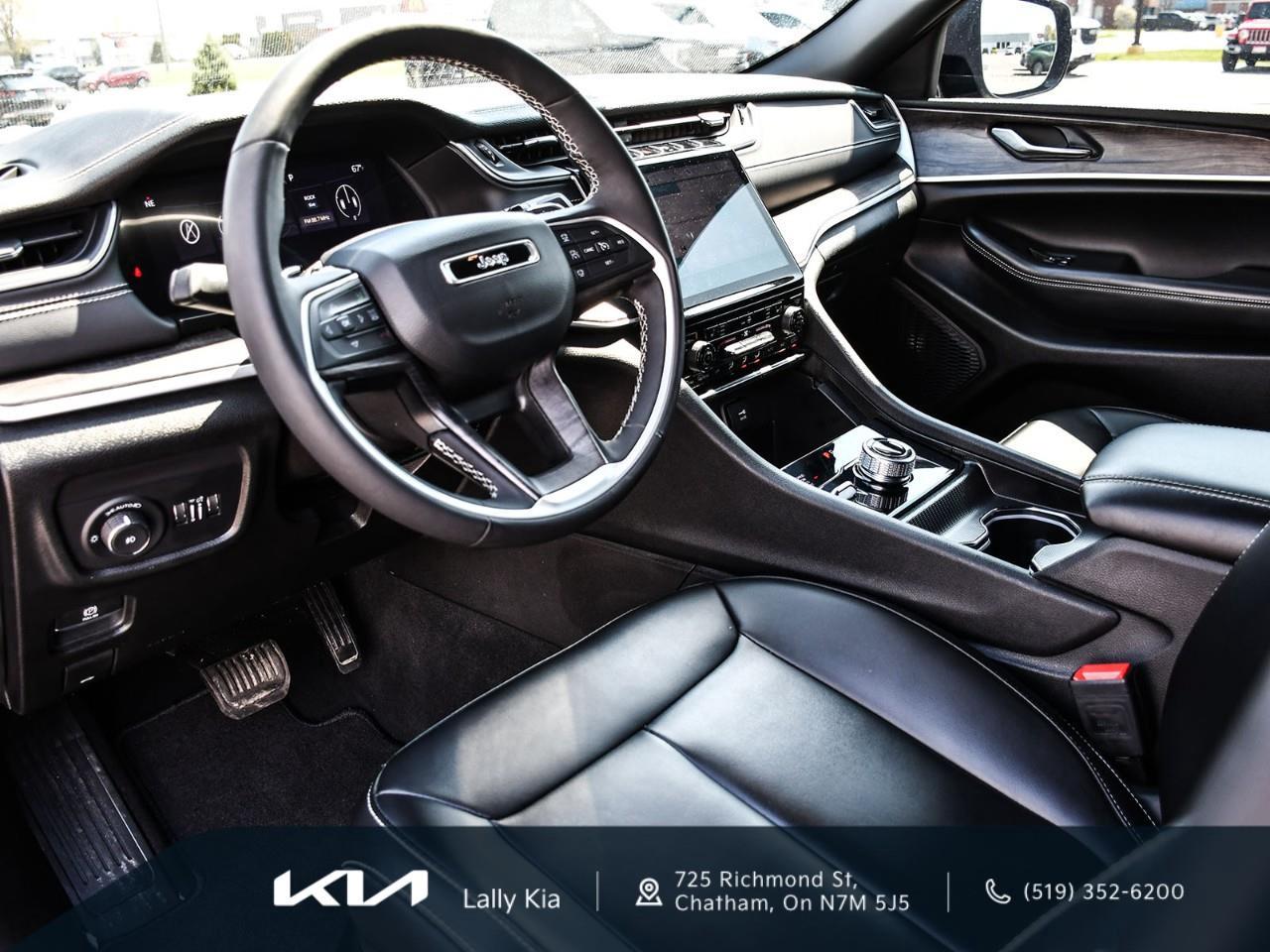 2024 Jeep Grand Cherokee 2024 Jeep Grand Cherokee Limited | Black Appearance Package | Stock #LK00819T Photo