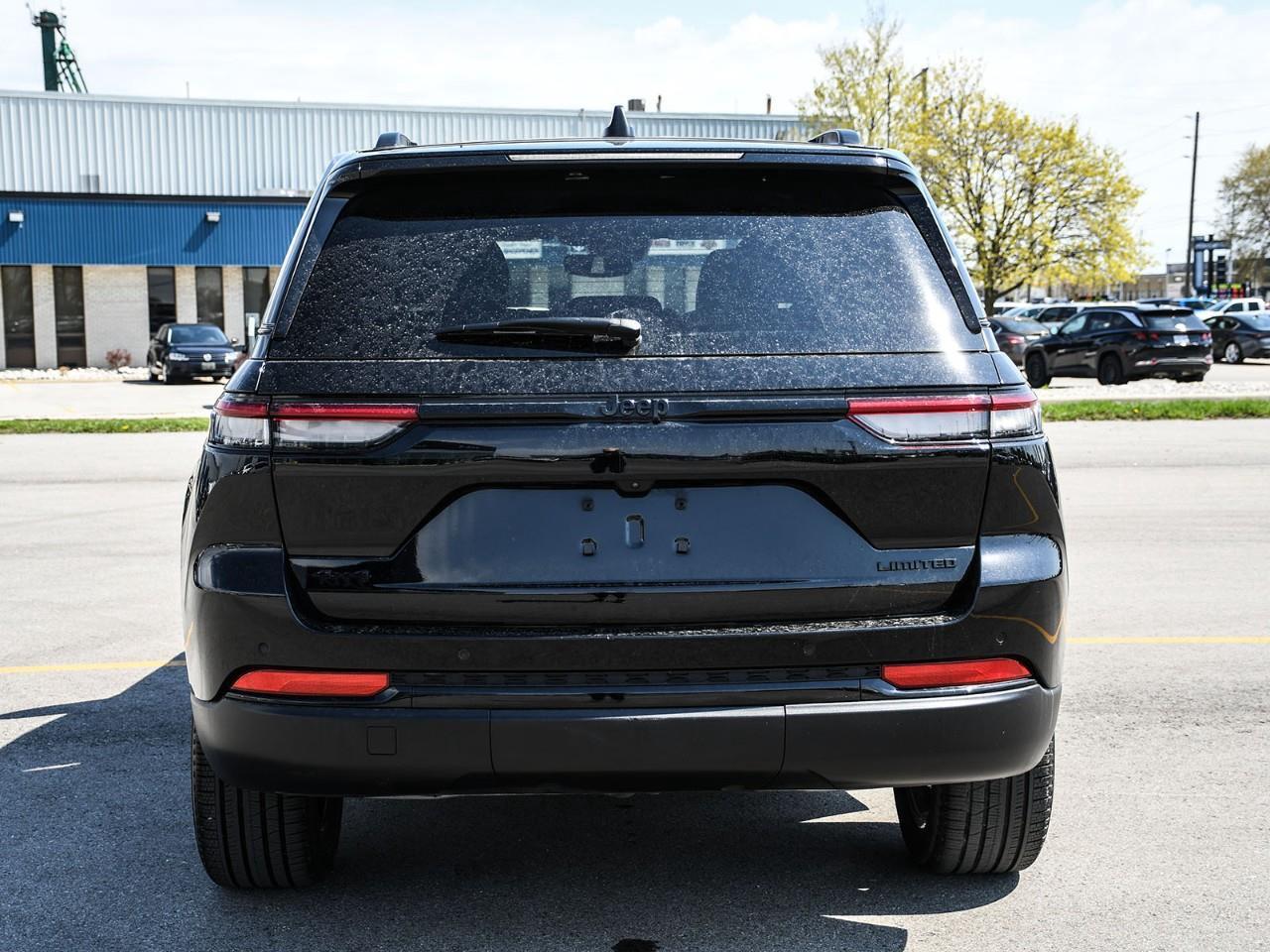 2024 Jeep Grand Cherokee 2024 Jeep Grand Cherokee Limited | Black Appearance Package | Stock #LK00819T Photo