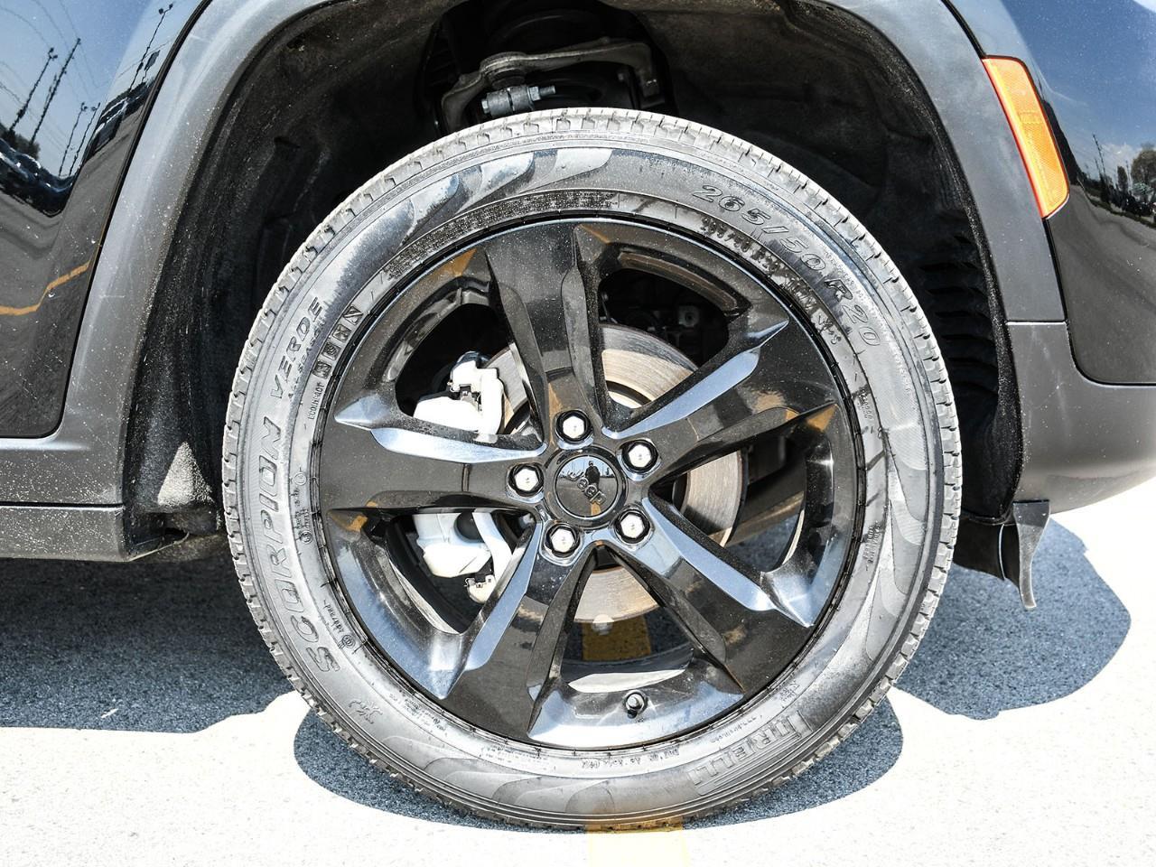 2024 Jeep Grand Cherokee 2024 Jeep Grand Cherokee Limited | Black Appearance Package | Stock #LK00819T Photo