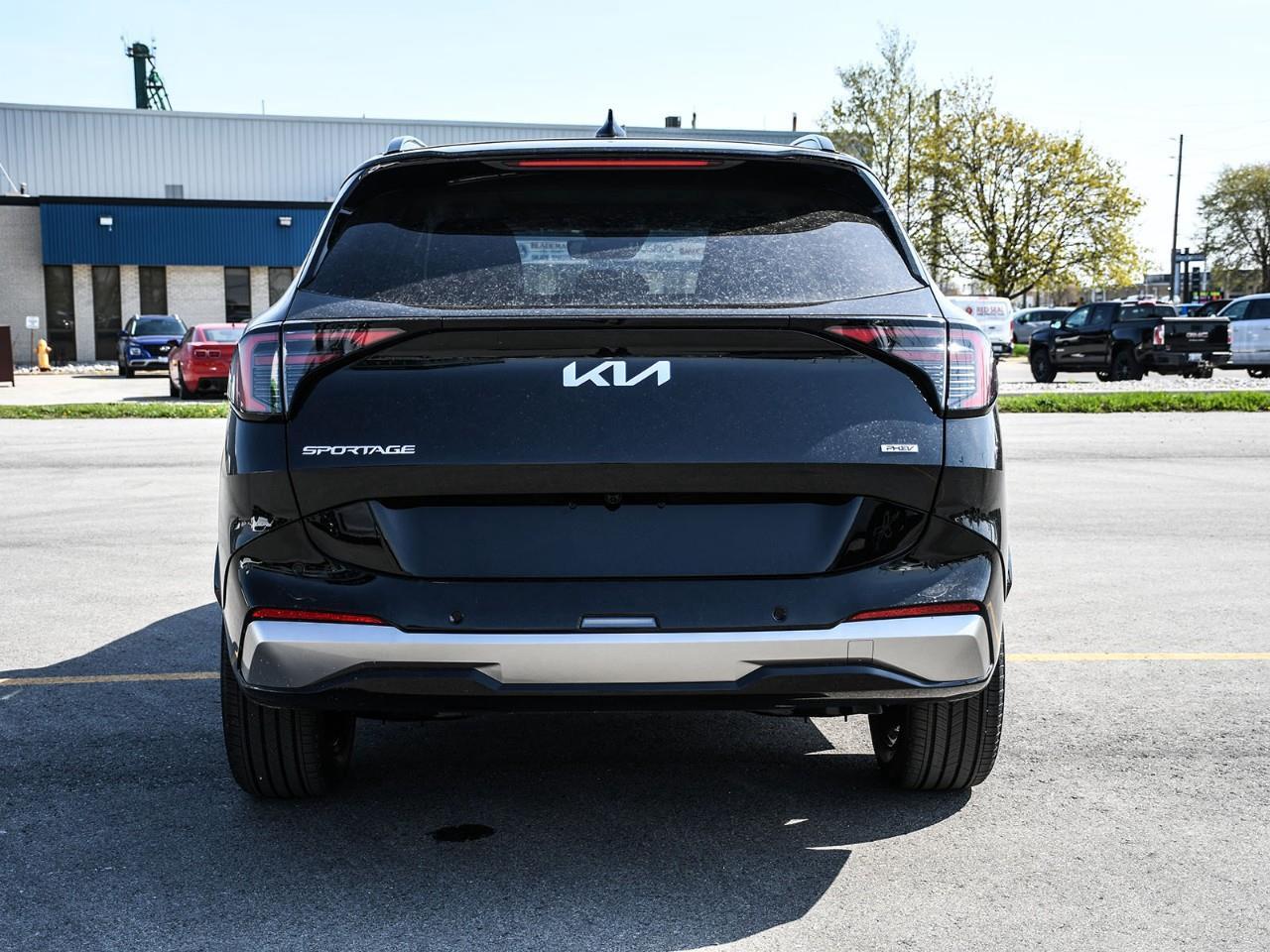 2026 Kia Sportage Plug-In Hybrid SX w/Black Interior 2026 Kia Sportage Plug-In Hybrid – SX Photo