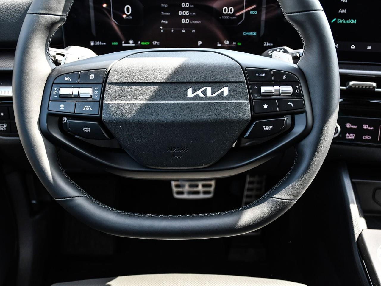 2026 Kia Sportage Plug-In Hybrid SX w/Black Interior 2026 Kia Sportage Plug-In Hybrid – SX Photo