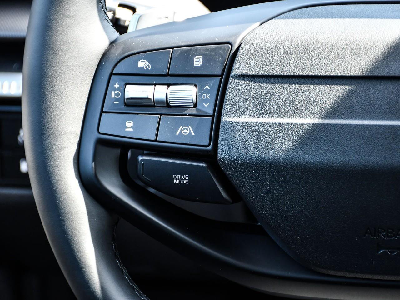 2026 Kia Sportage Plug-In Hybrid SX w/Black Interior 2026 Kia Sportage Plug-In Hybrid – SX Photo
