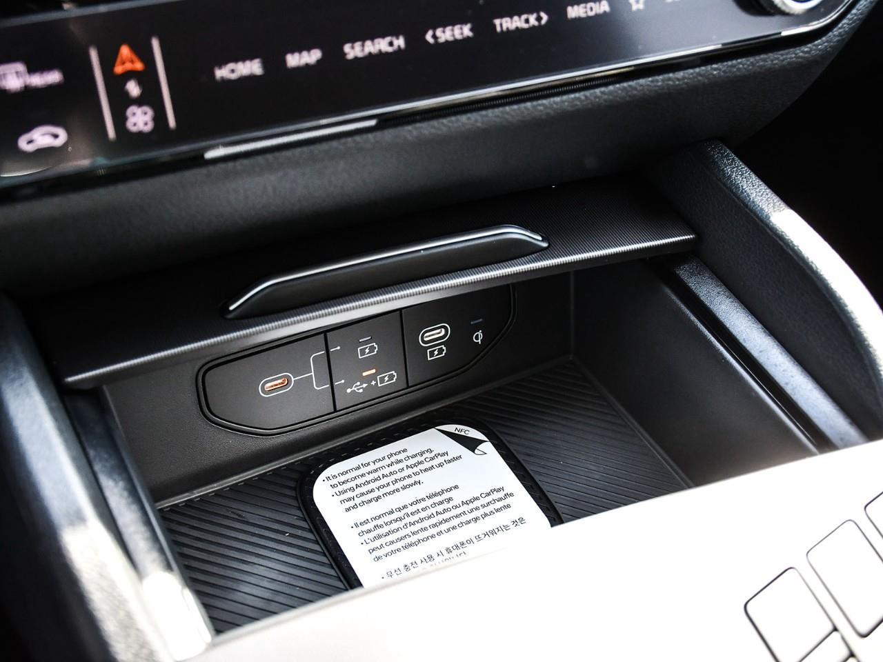 2026 Kia Sportage Plug-In Hybrid SX w/Black Interior 2026 Kia Sportage Plug-In Hybrid – SX Photo