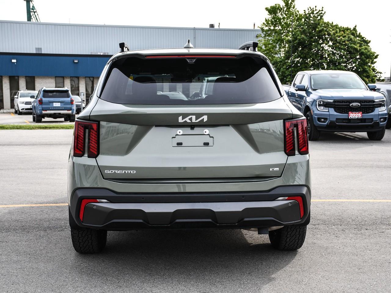 2024 Kia Sorento 2.5T X-Pro w/Black Interior 2024 Kia Sorento X-Pro | Stock #LK00814T Photo4