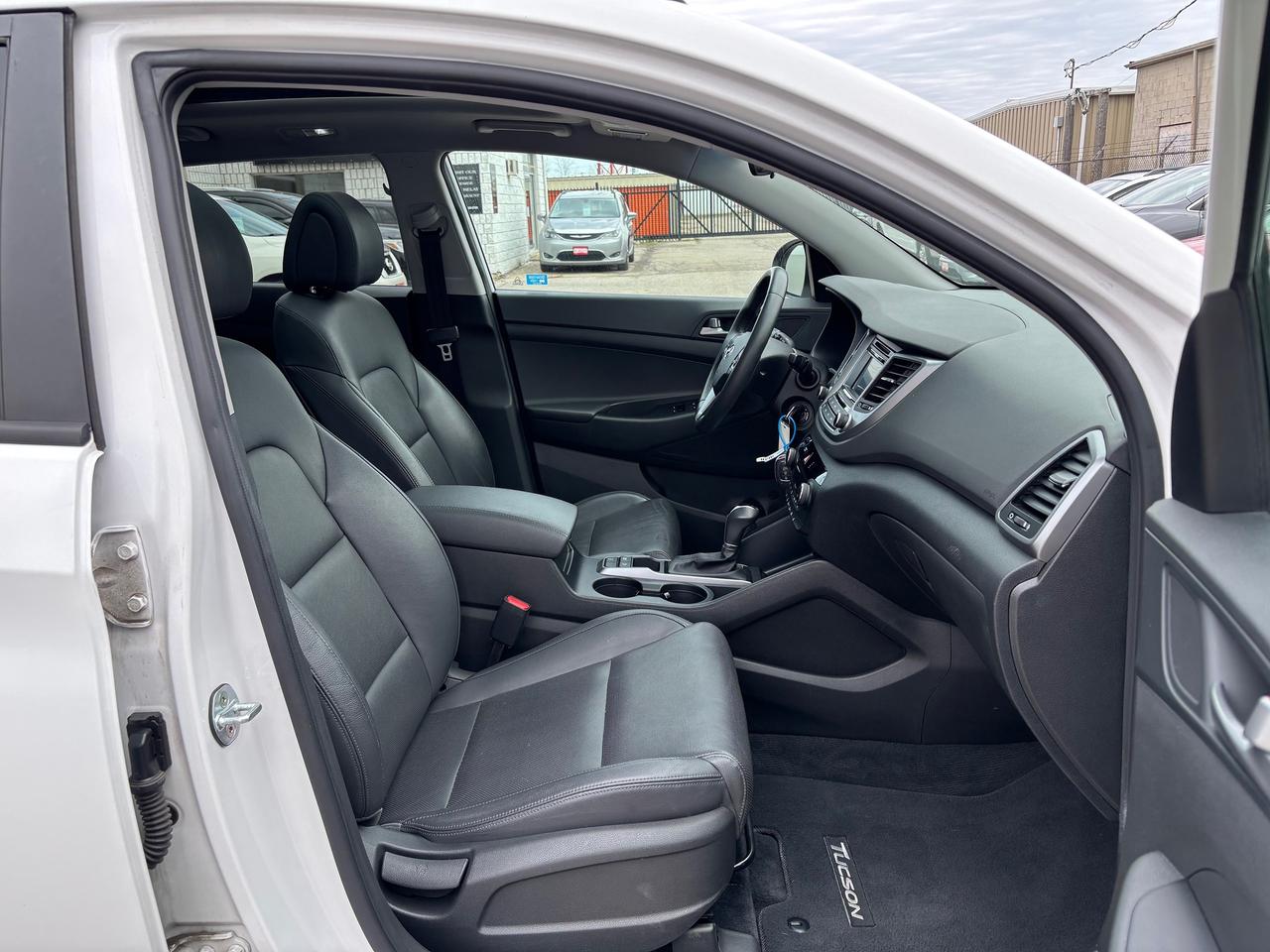 2017 Hyundai Tucson SE Photo