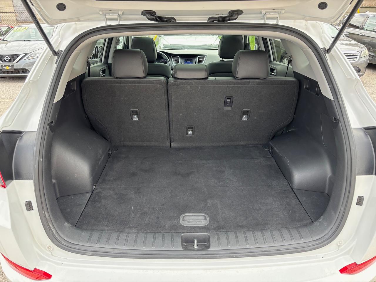 2017 Hyundai Tucson SE Photo