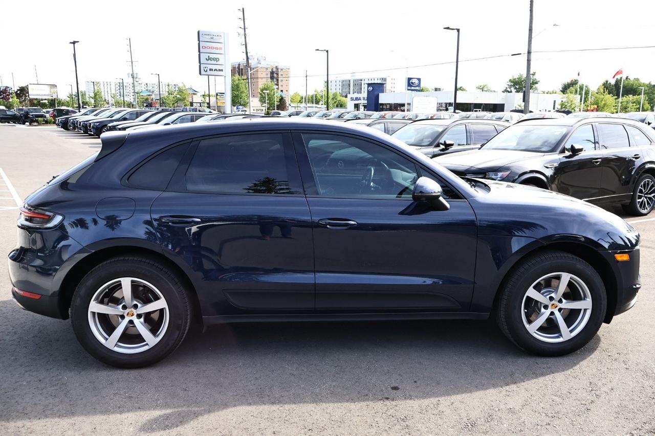 2020 Porsche Macan  Photo