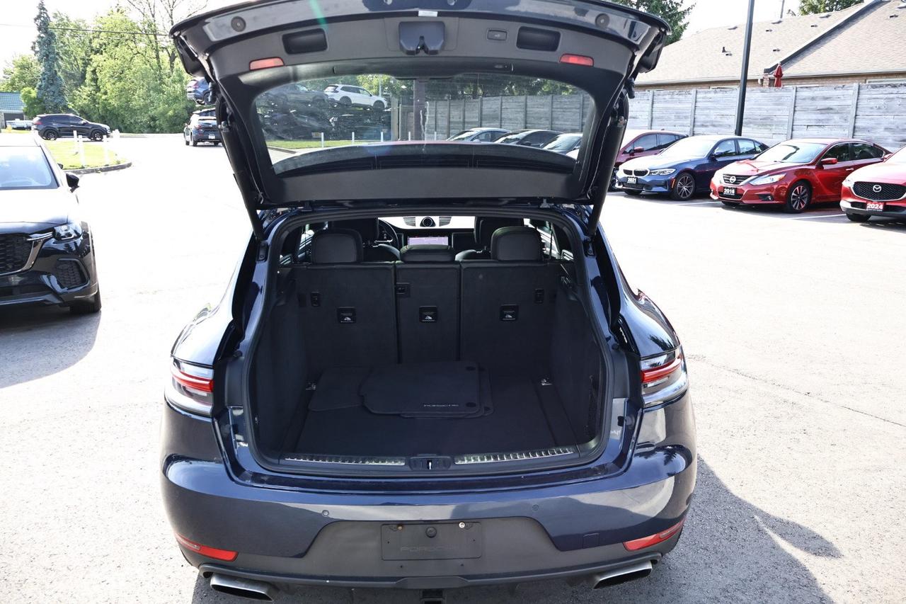 2020 Porsche Macan  Photo