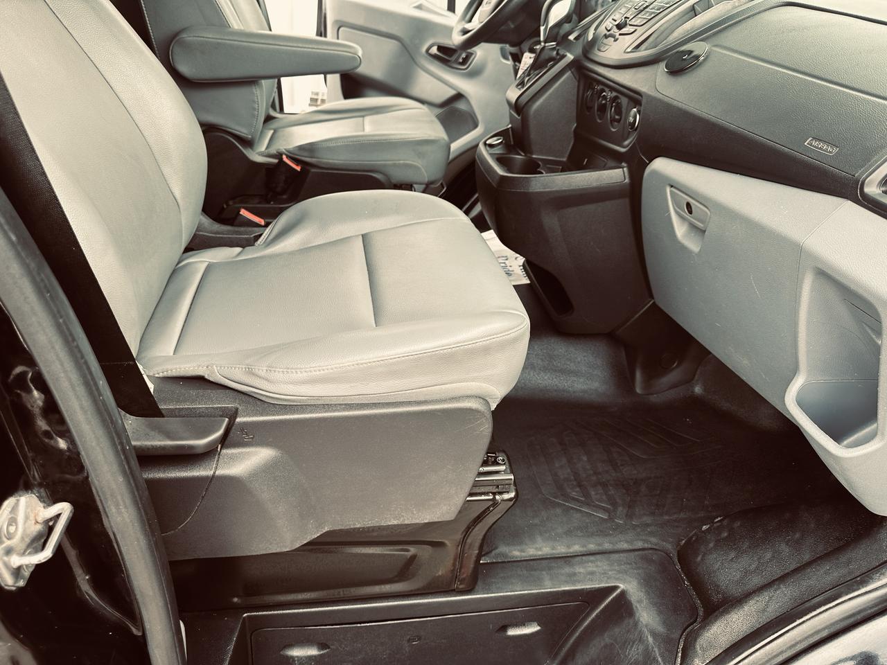 2019 Ford Transit T350 - XLT High Roof !2 Passengers Photo