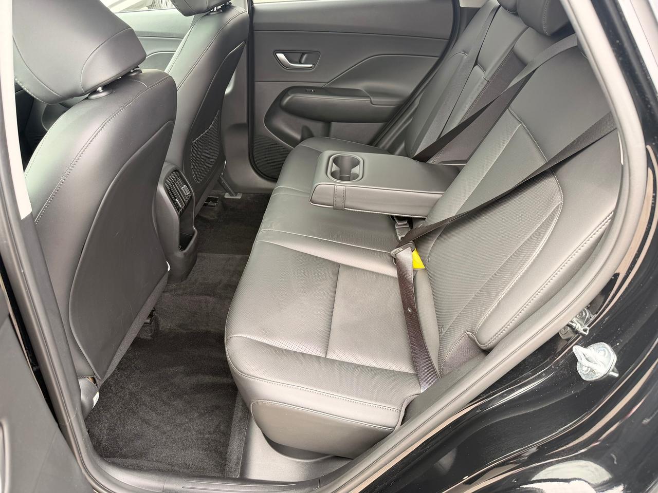 2025 Hyundai KONA Preferred Trend AWD+Roof+Drive Assist+CLEAN CARFAX Photo