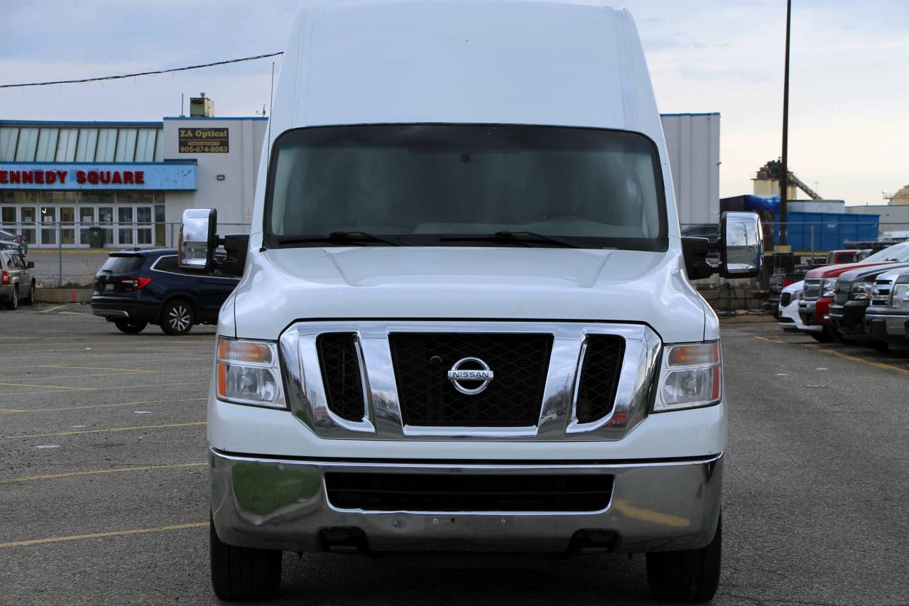 2015 Nissan NV 2500 SV Photo