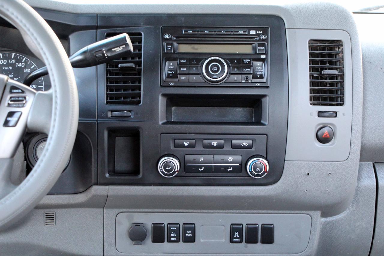 2015 Nissan NV 2500 SV Photo