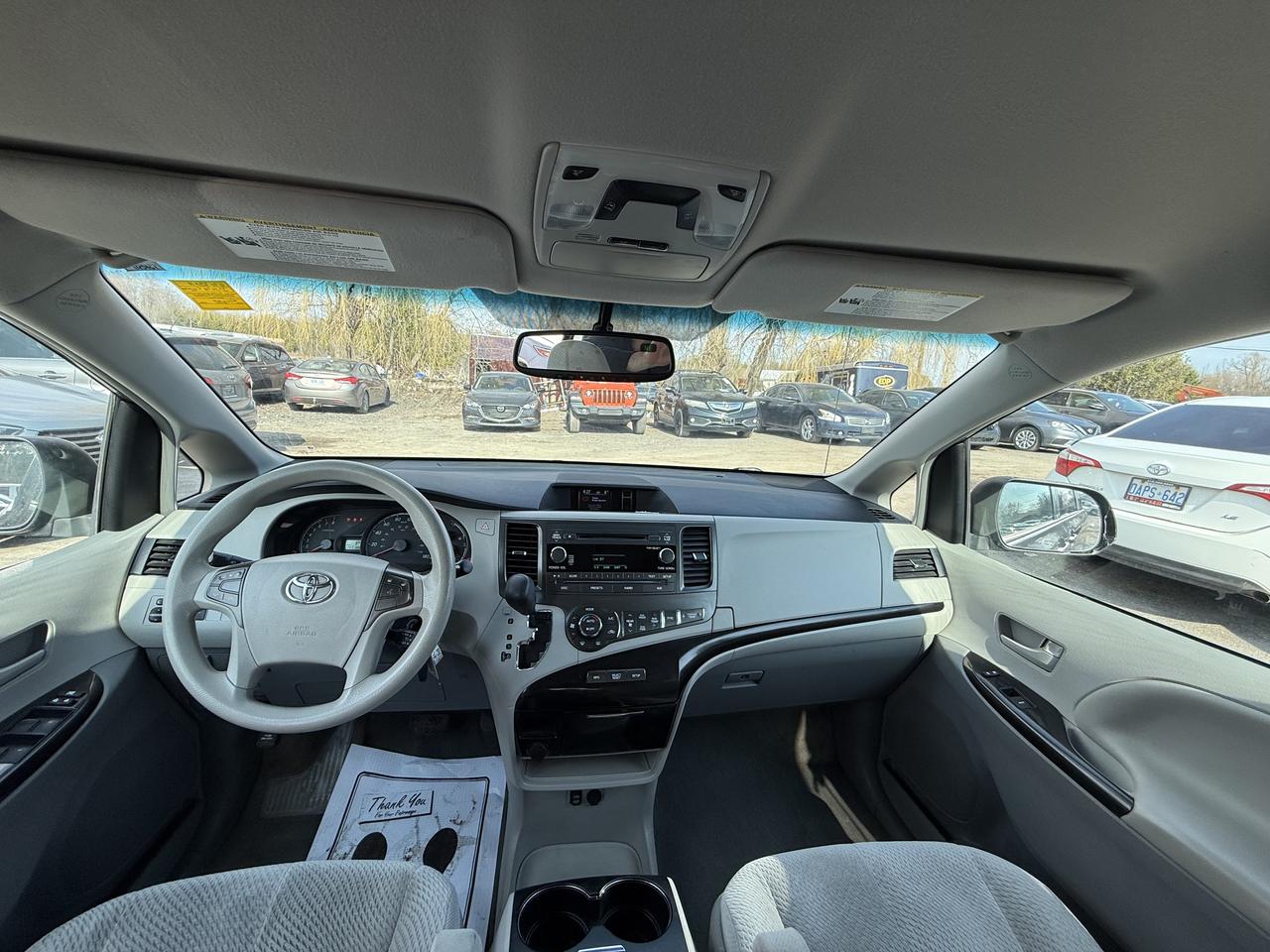 2013 Toyota Sienna LE Photo
