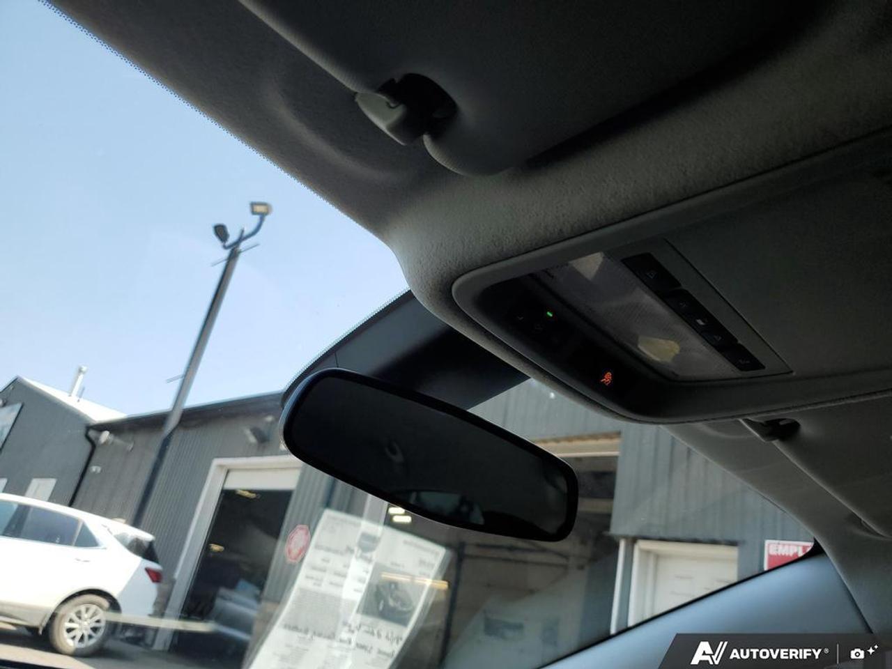 2019 Chevrolet Cruze LT-REMOTE START-BACK UP CAMERA-HEATED SEATS Photo