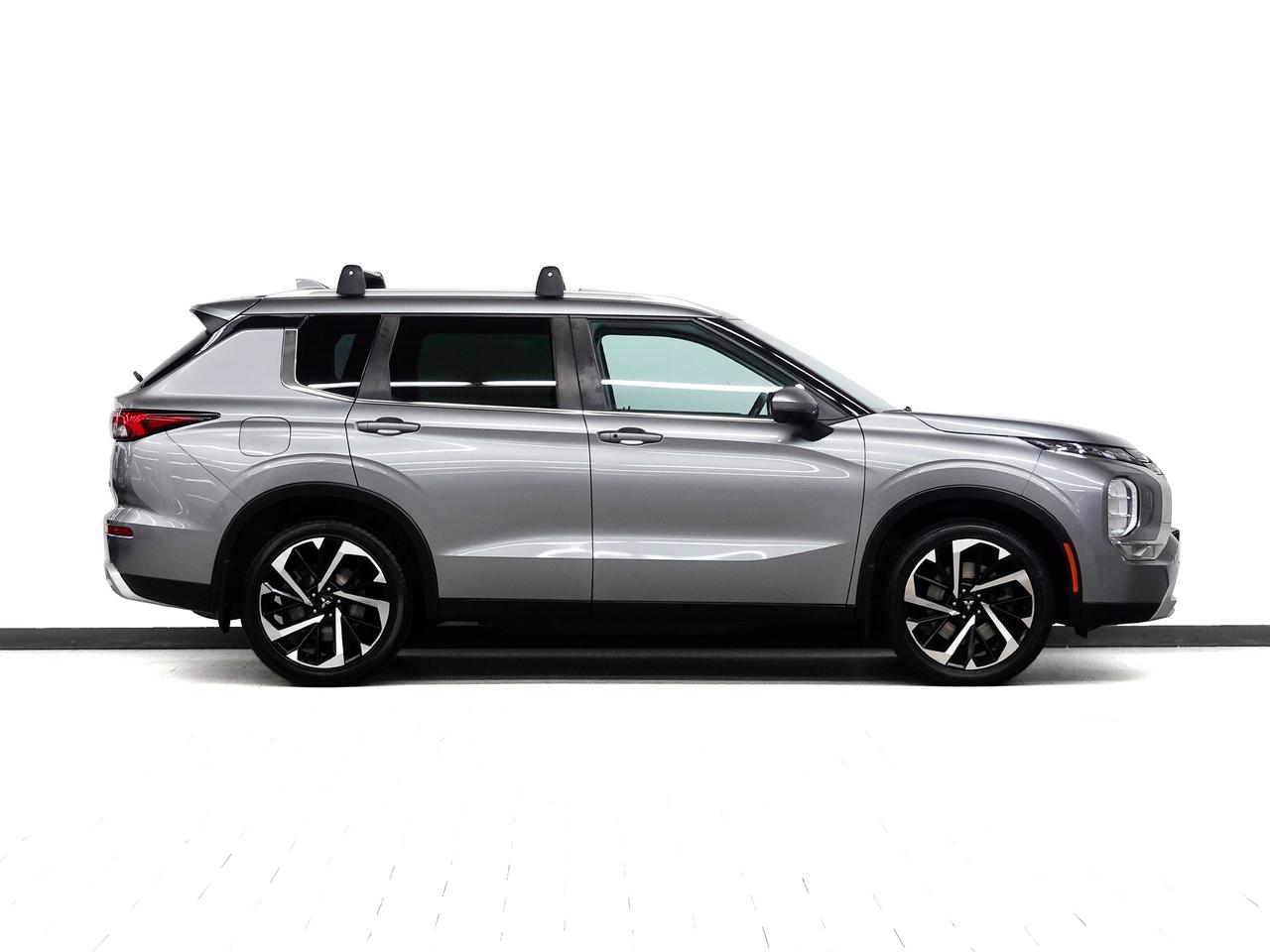 2023 Mitsubishi Outlander GT S-AWC | Nav | Leather | Sunroof | HUD | CarPlay Photo
