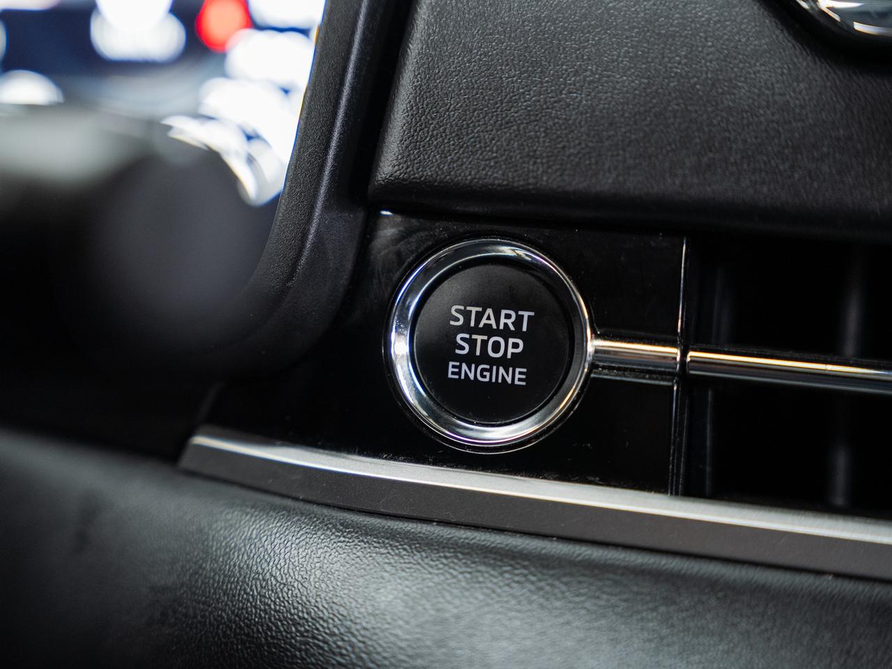 2023 Mitsubishi Outlander GT S-AWC | Nav | Leather | Sunroof | HUD | CarPlay
