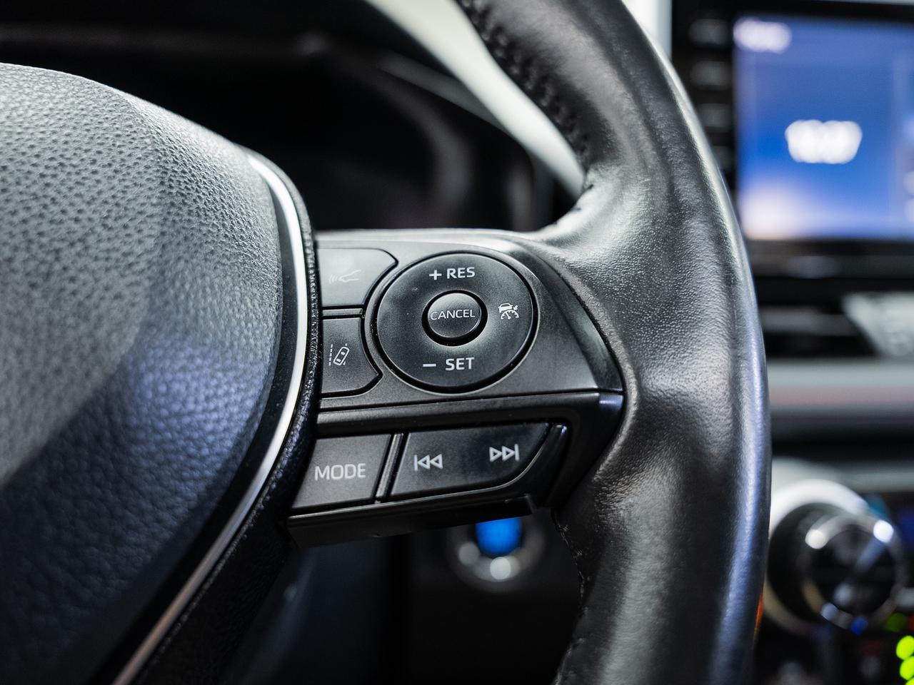 2019 Toyota RAV4 TRAIL AWD | Leather | Sunroof | Cooled Seats | BSM