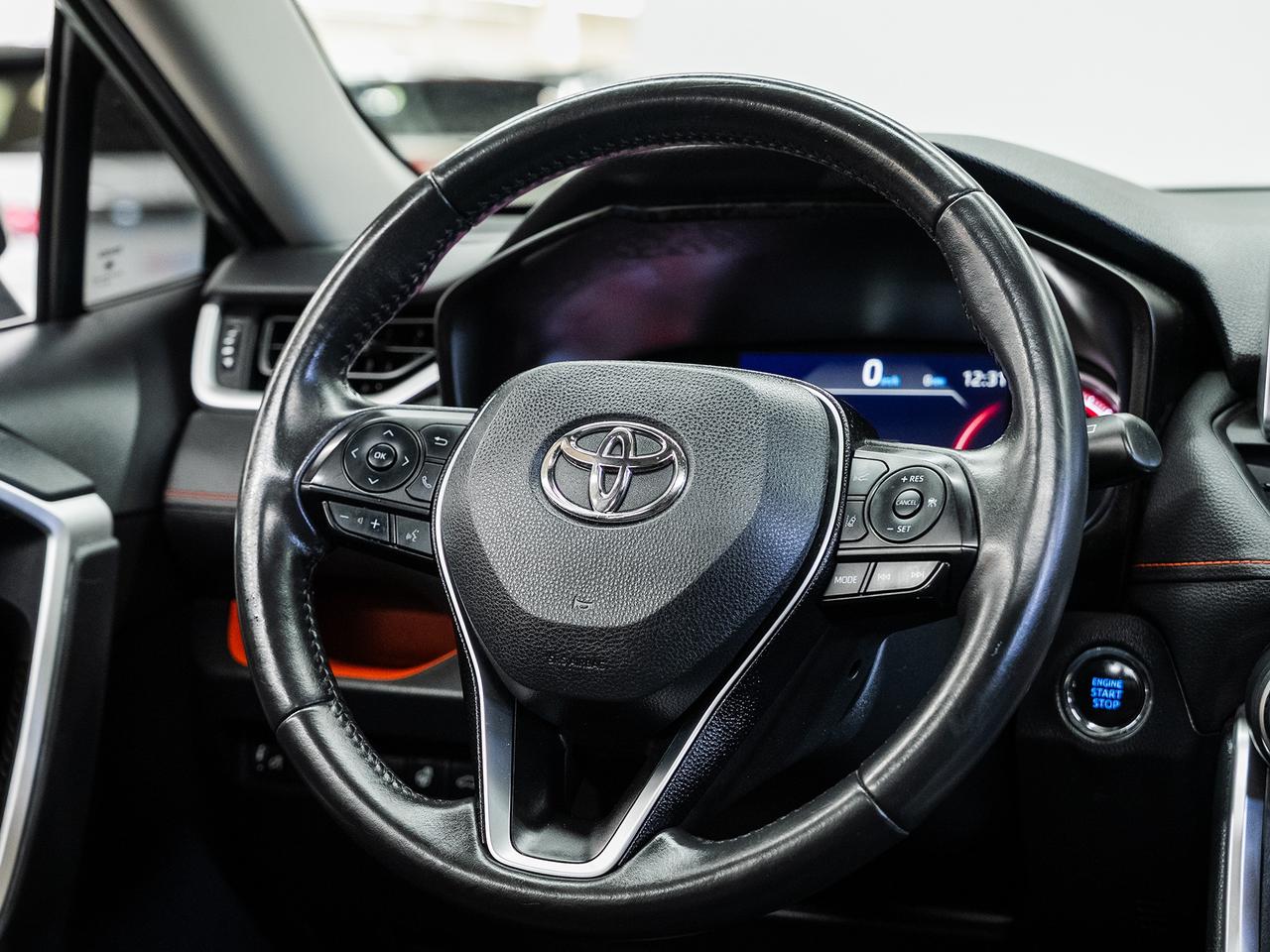 2019 Toyota RAV4 TRAIL AWD | Leather | Sunroof | Cooled Seats | BSM Photo