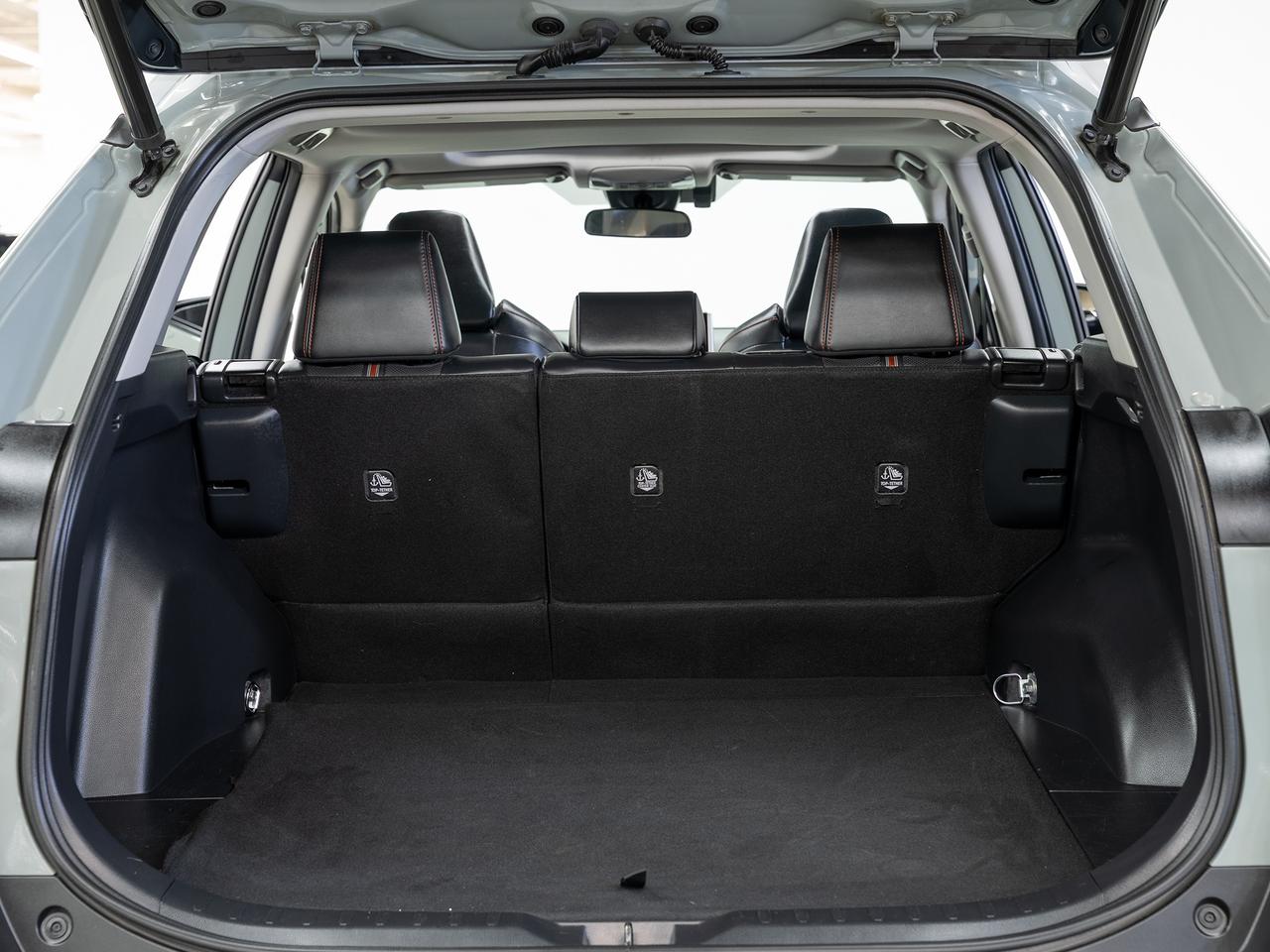 2019 Toyota RAV4 TRAIL AWD | Leather | Sunroof | Cooled Seats | BSM
