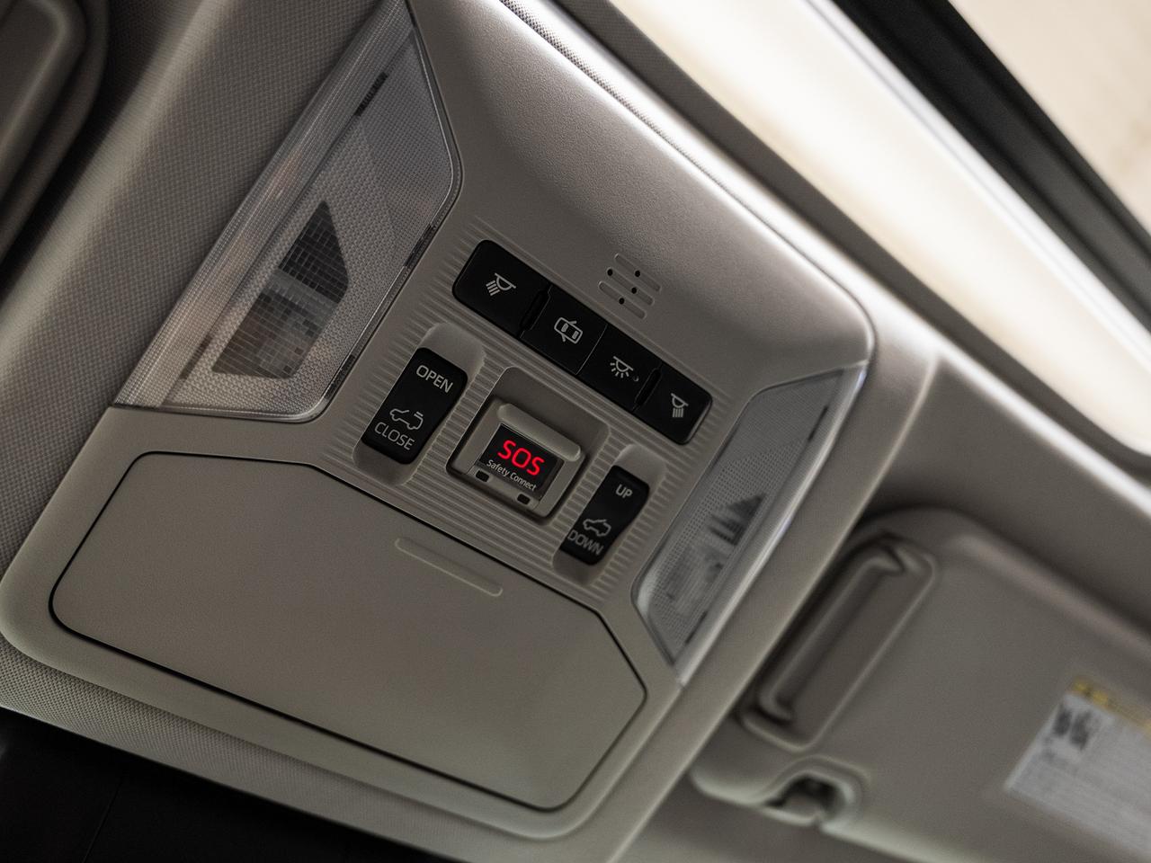 2019 Toyota RAV4 TRAIL AWD | Leather | Sunroof | Cooled Seats | BSM