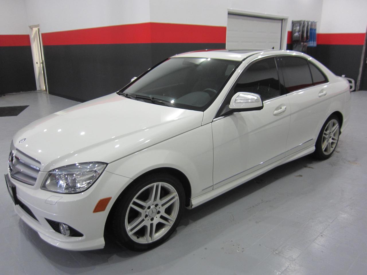 2009 Mercedes-Benz C-Class C300 Luxury Photo0