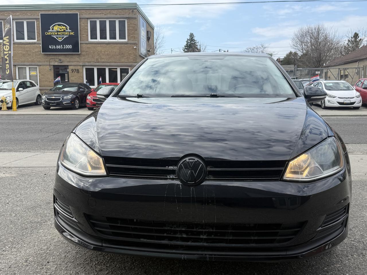 2015 Volkswagen Golf TRENDLINE Photo