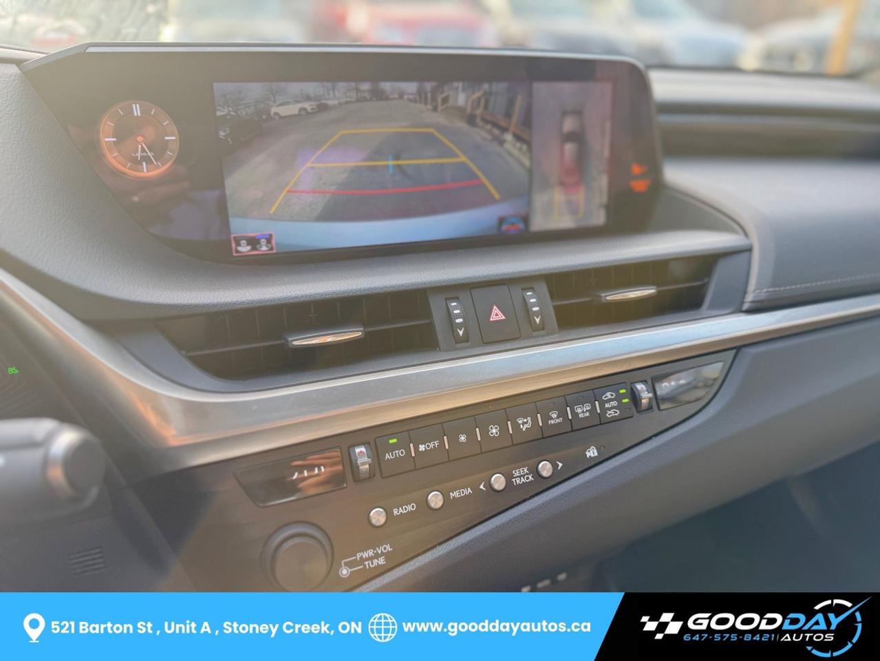 2020 Lexus ES 300h ULTRA LUXURY PKG | ONE OWNER | DEALER SERVICE Photo