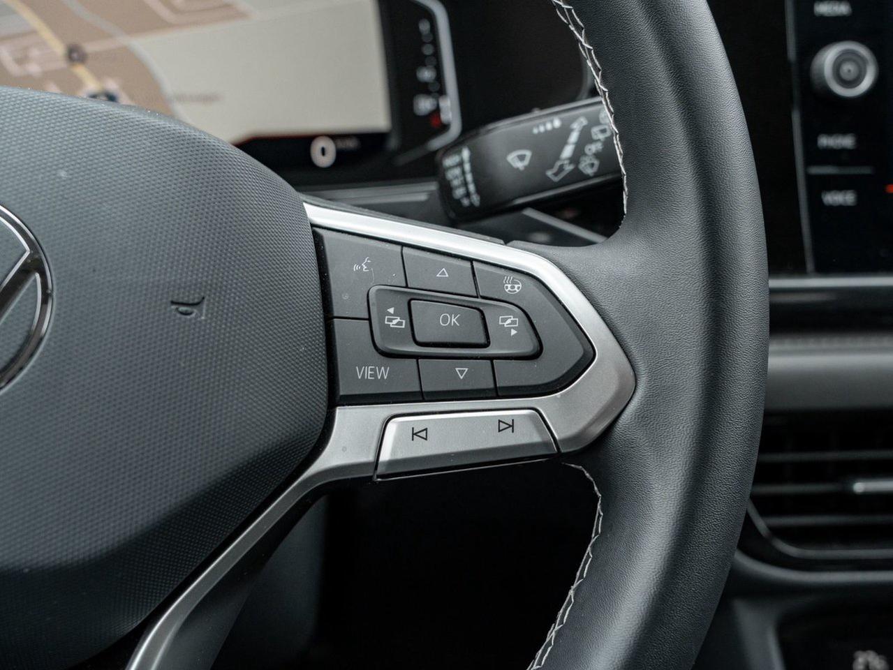 2024 Volkswagen Taos Highline Photo