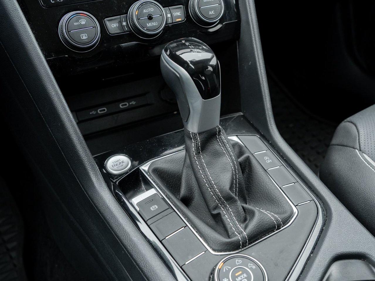 2024 Volkswagen Taos Highline Photo