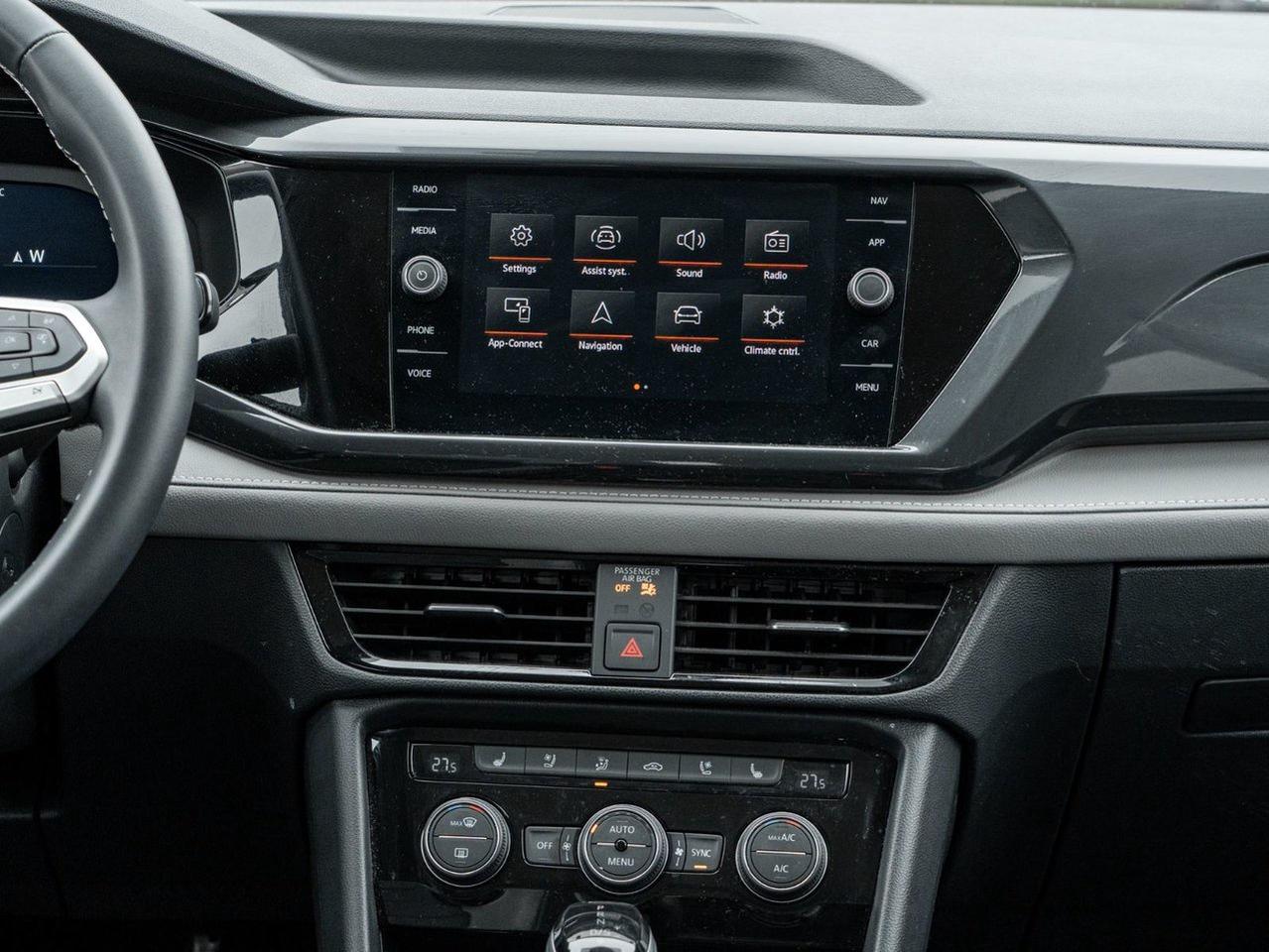 2024 Volkswagen Taos Highline Photo