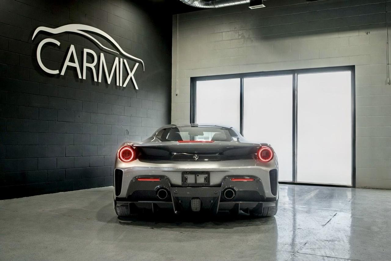 2019 Ferrari 488 Pista  Photo2