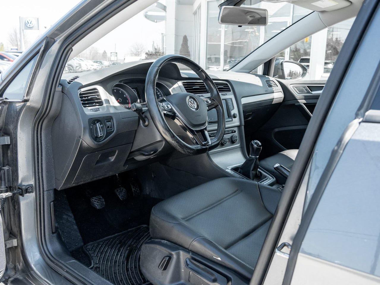 2017 Volkswagen Golf COMFORTLINE Photo