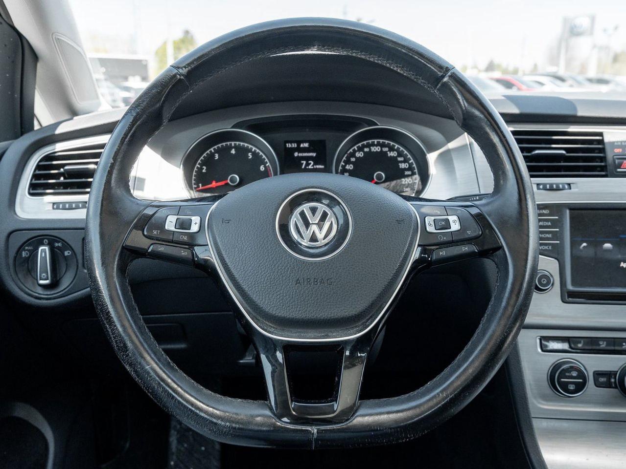 2017 Volkswagen Golf COMFORTLINE Photo