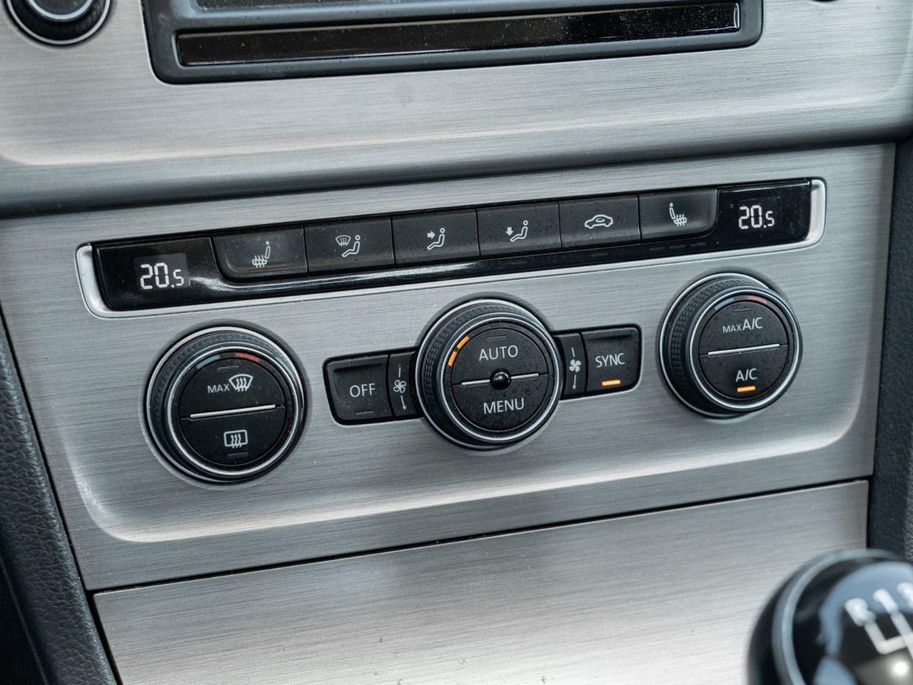 2017 Volkswagen Golf COMFORTLINE Photo