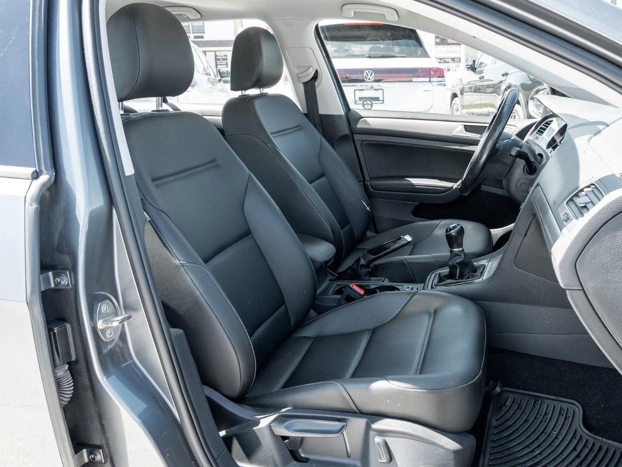 2017 Volkswagen Golf COMFORTLINE Photo