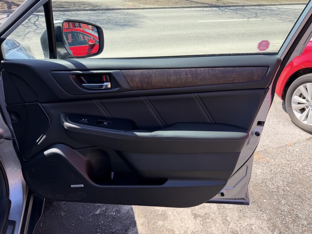 2018 Subaru Outback Limited Eyesight Photo